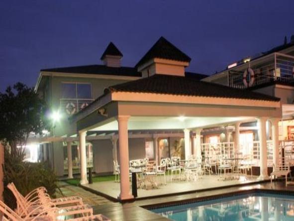 The Boathouse - Poolside 